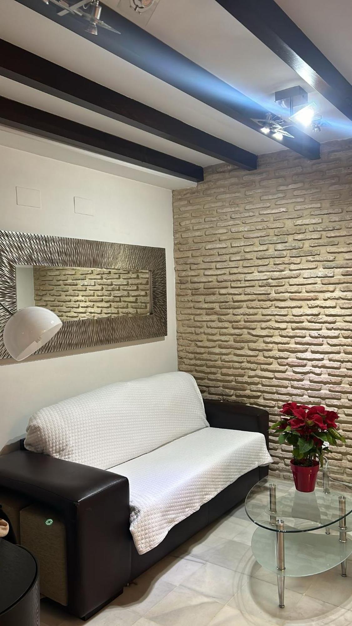 Apartment Triana *